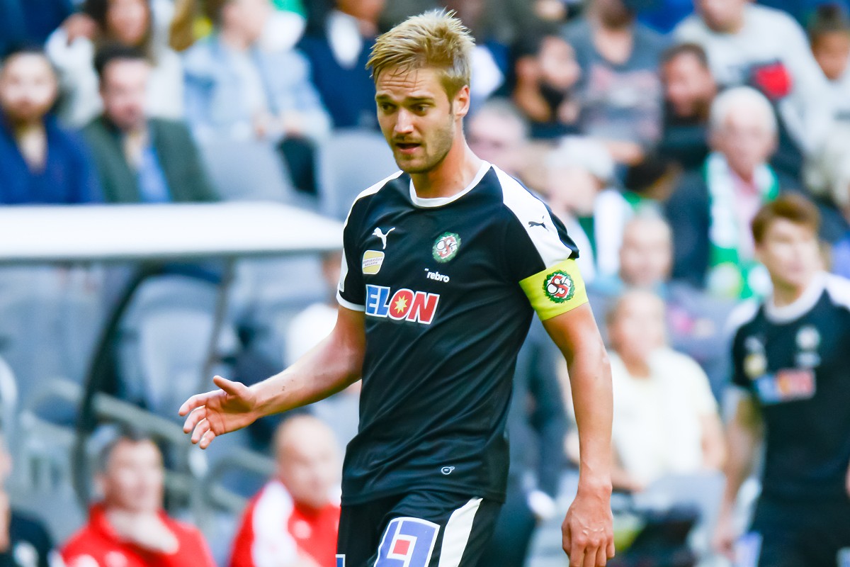 Fotbollströjor Superettan – lokala lag, passion och streetwear-stil